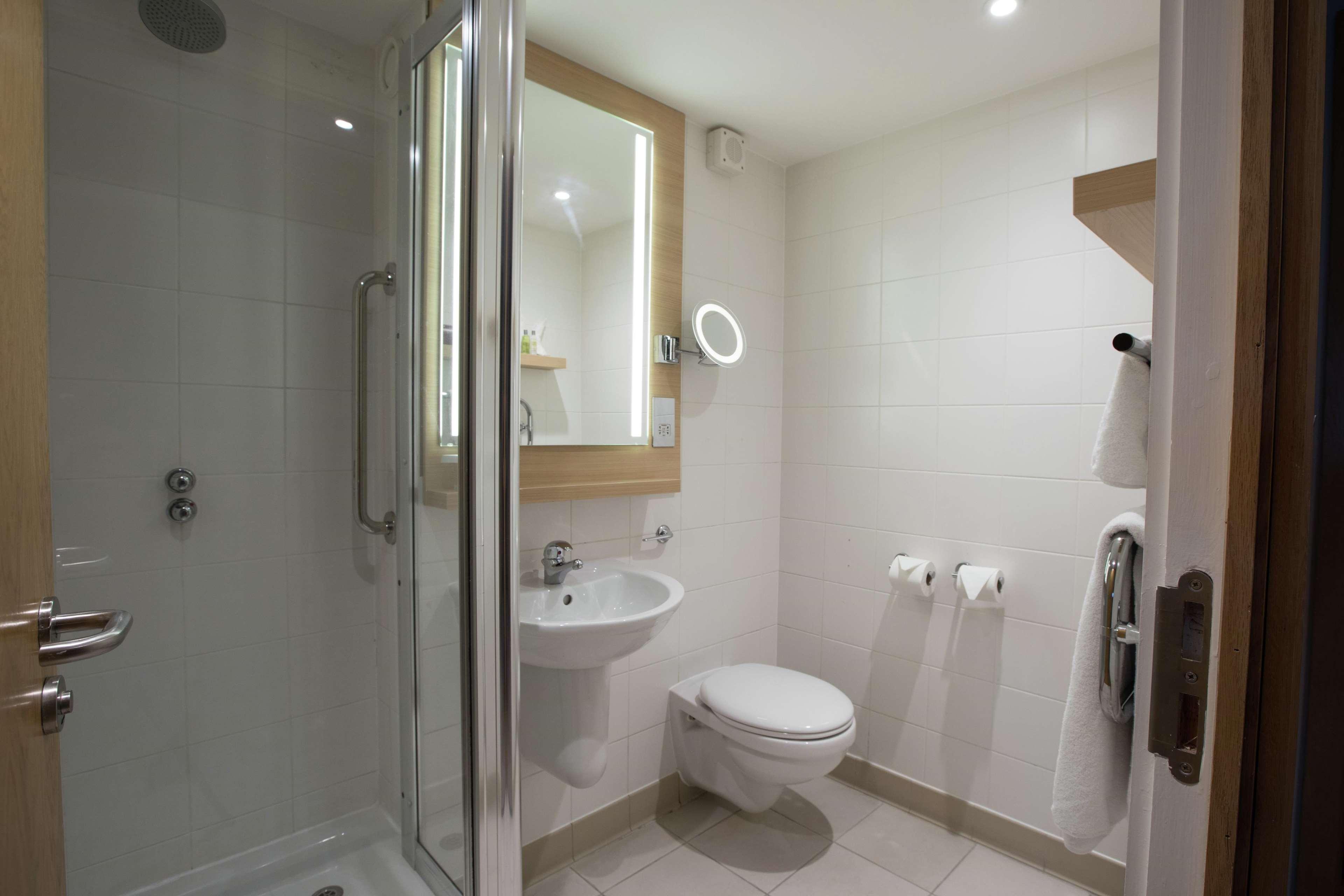 Doubletree By Hilton Coventry Building Society Arena Hotell Exteriör bild