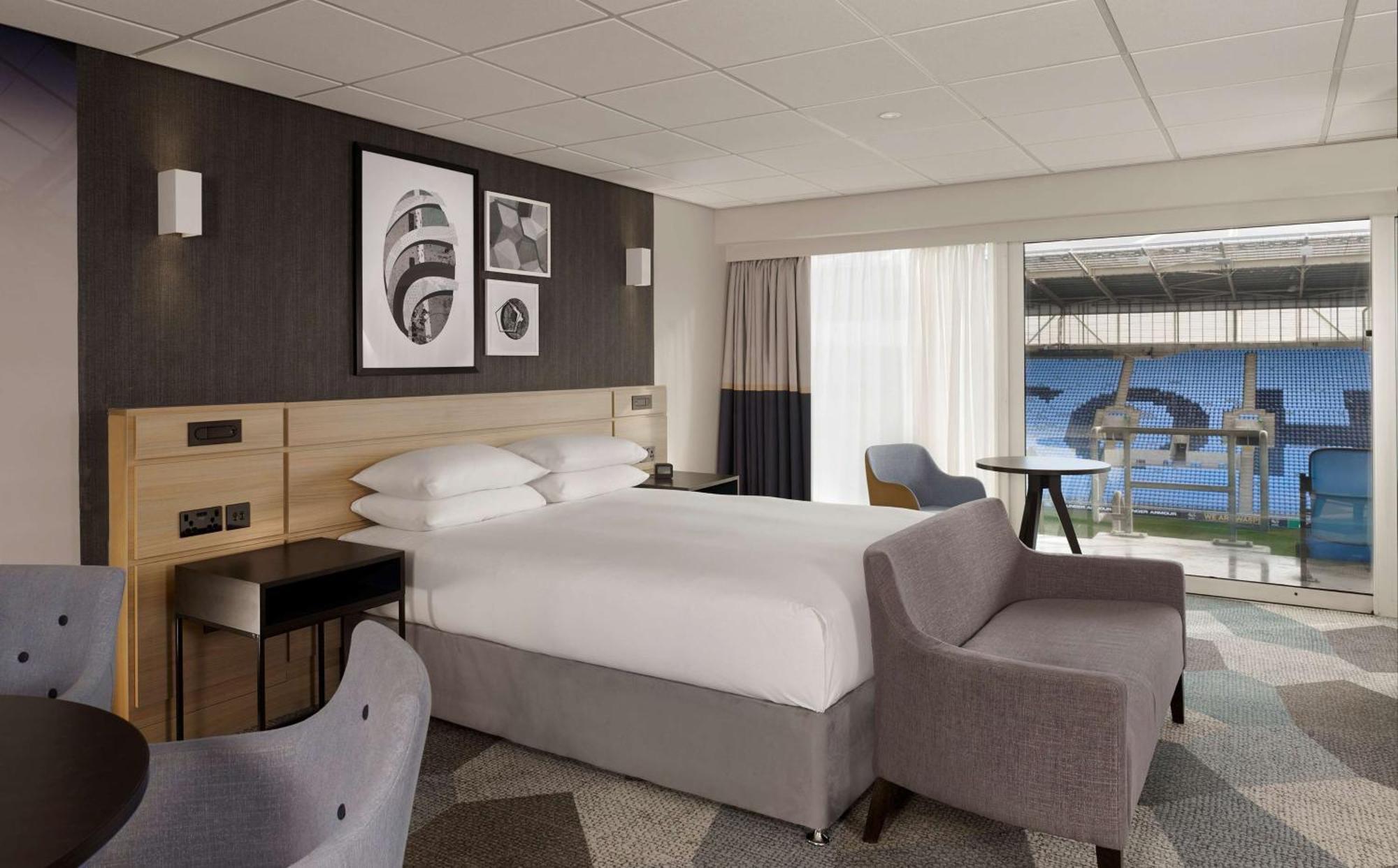 Doubletree By Hilton Coventry Building Society Arena Hotell Exteriör bild