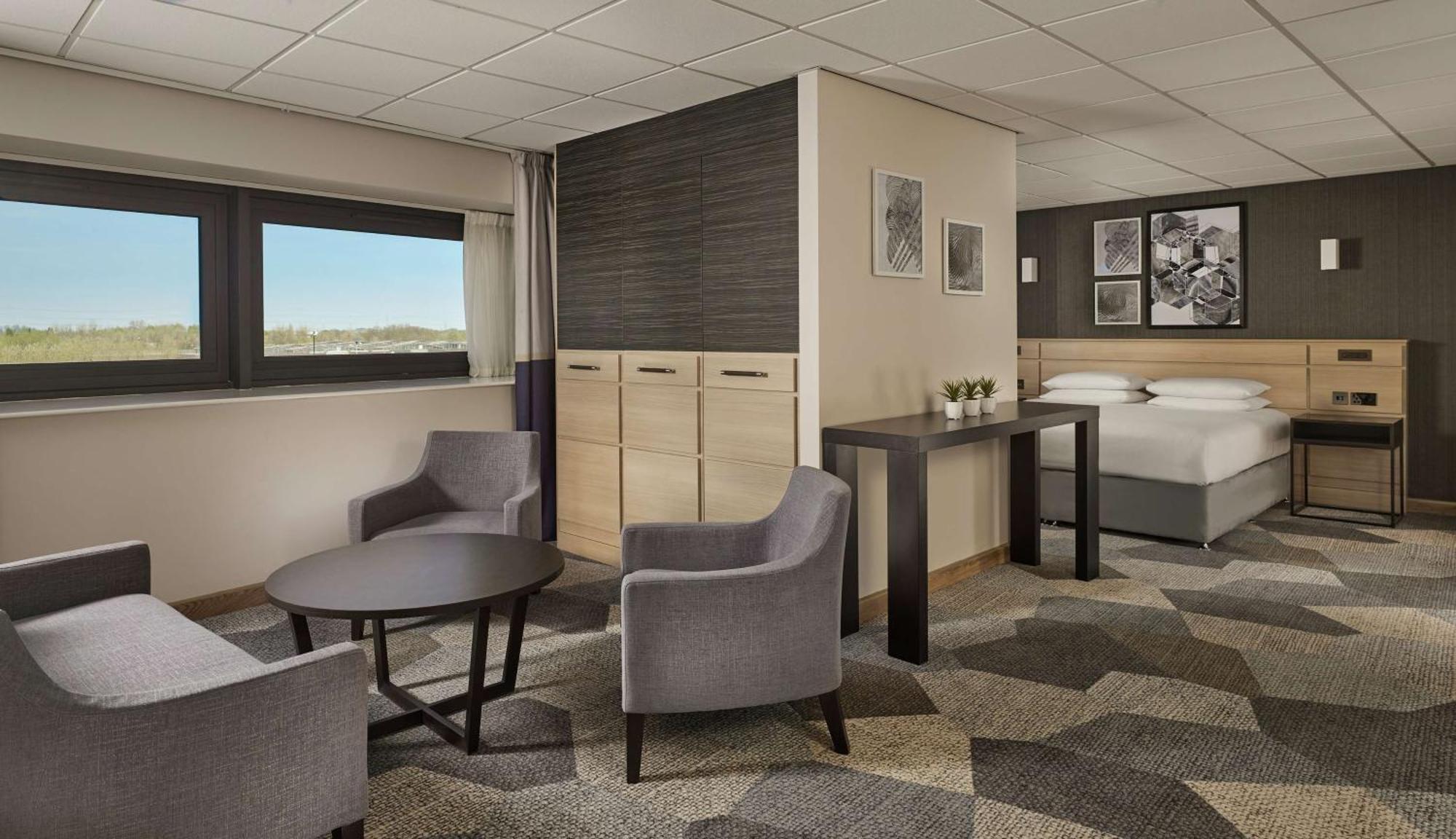 Doubletree By Hilton Coventry Building Society Arena Hotell Exteriör bild