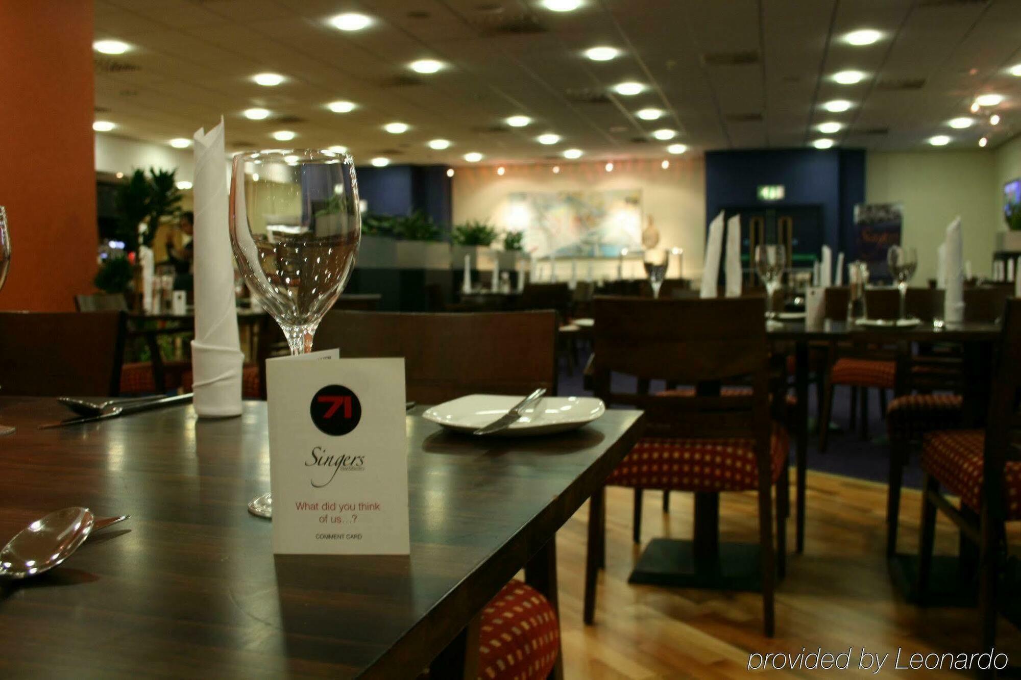 Doubletree By Hilton Coventry Building Society Arena Hotell Exteriör bild